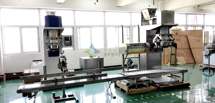 25公斤大袋粉劑稱重包裝機工廠圖