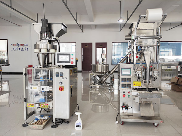 四川小饅頭包裝機實拍圖